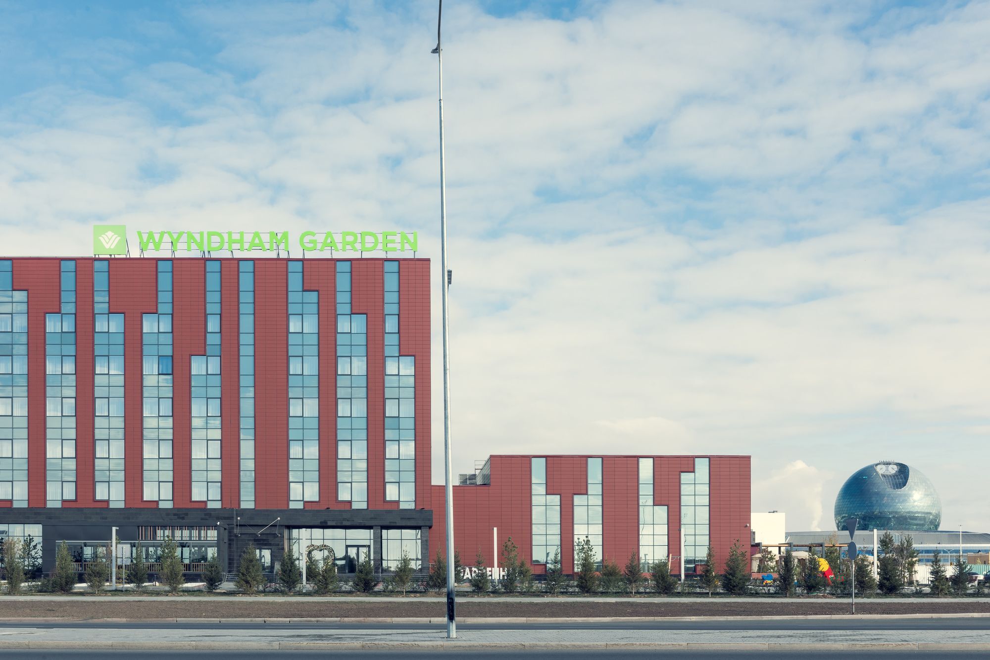 Wyndham Garden Astana Hotel Eksteriør billede